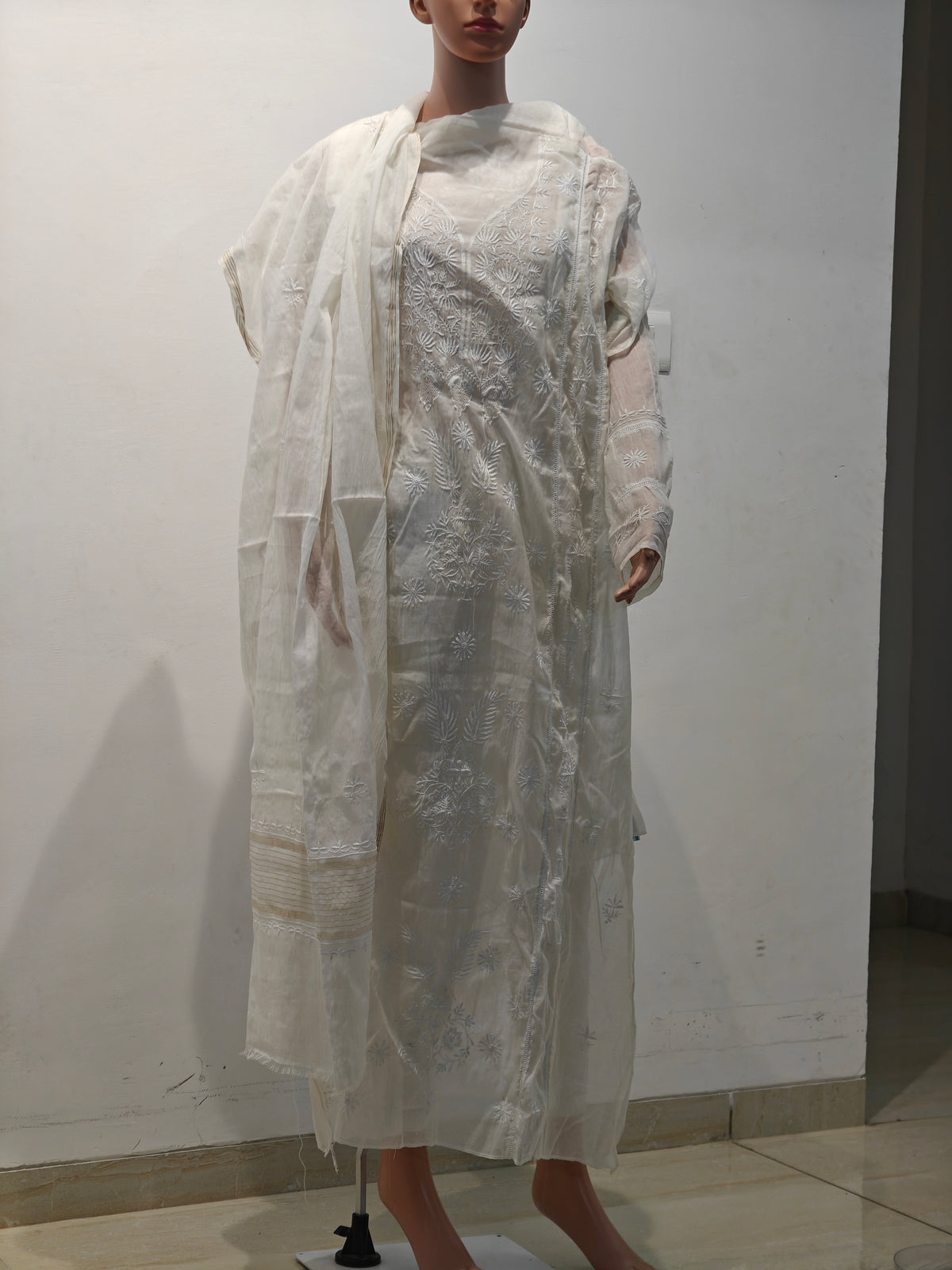 Skon White Mul Cotton Lucknowi Chikankari Unstitched Dress Material V2